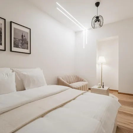 Apartment Charming & Cozy - 15 Min To Center *