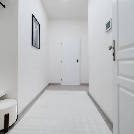 Apartment Charming & Cozy - 15 Min To Center Prague